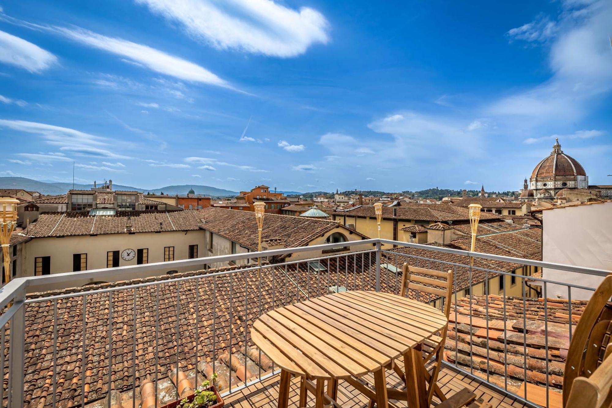Yd Stunning Terrace On The Accademia Apartment Florenţa Exterior foto